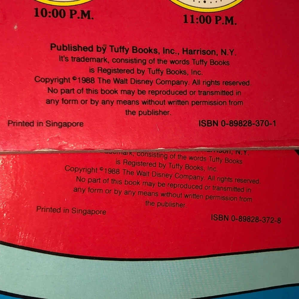 Old WALT DISNEY MICKEY MOUSE CLOCK BOOK Walt Disney Goofy Shoelace Book